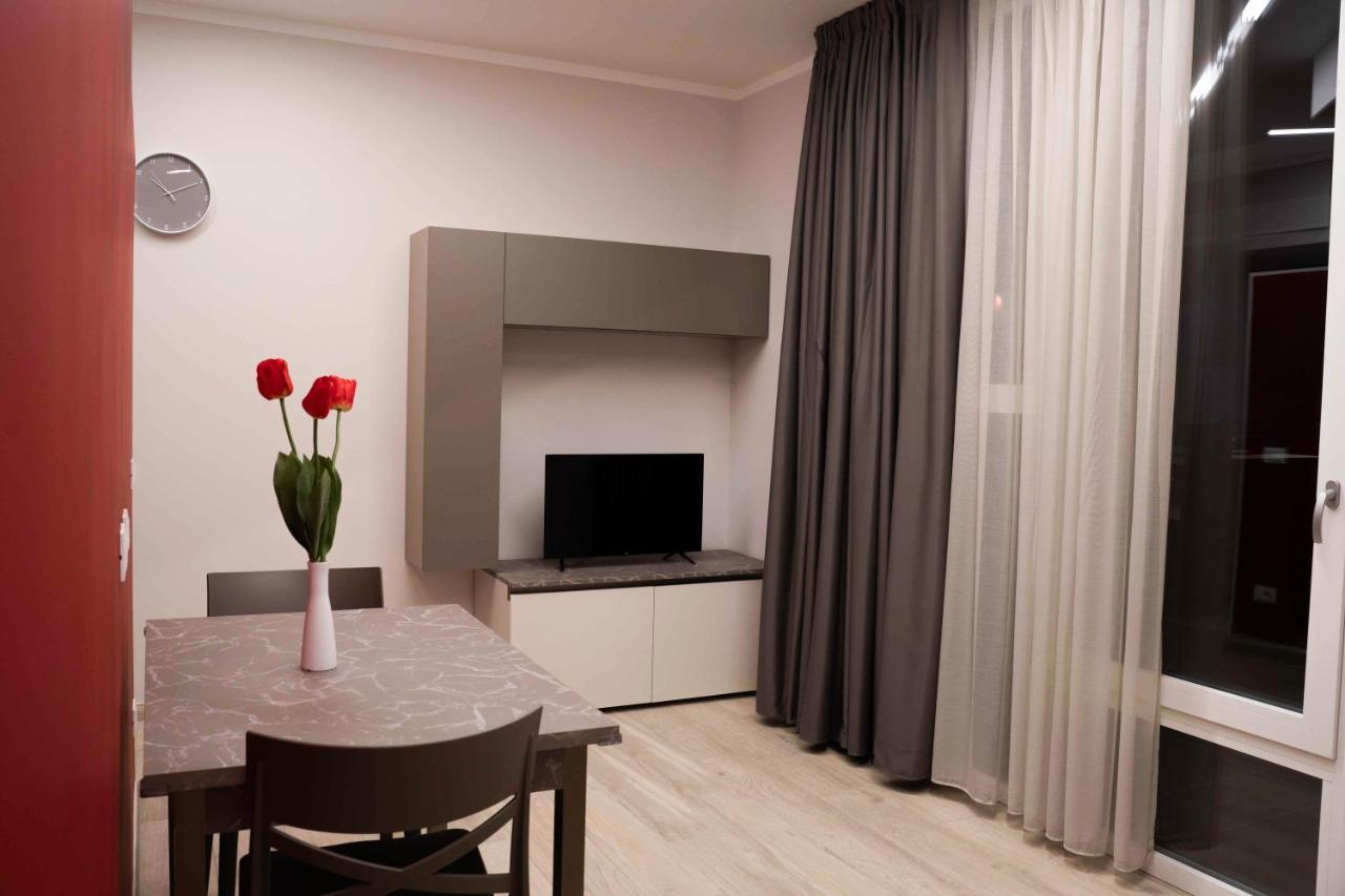 Aparthotel Terranova49 Novara Zewnętrze zdjęcie
